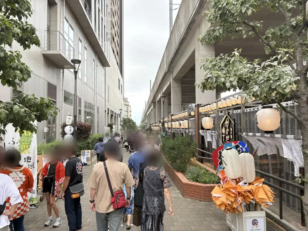 柏の葉キャンパス駅からT-SITEへ向かう道