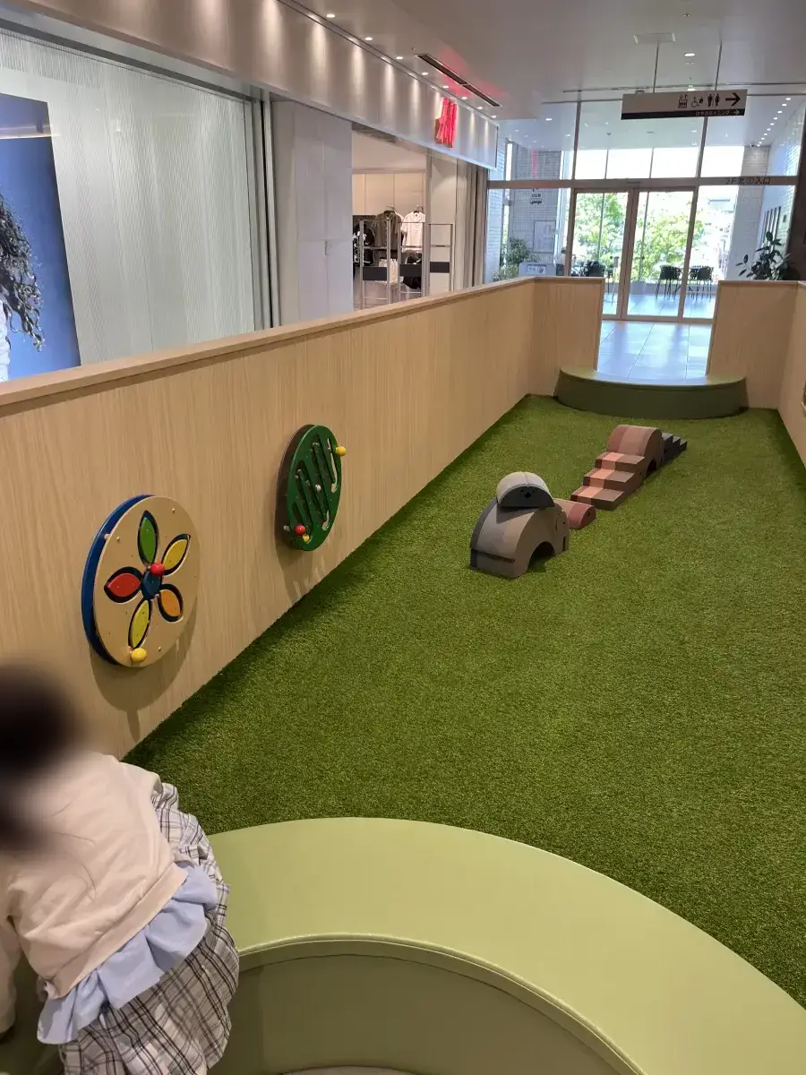 2階キッズスペース全景