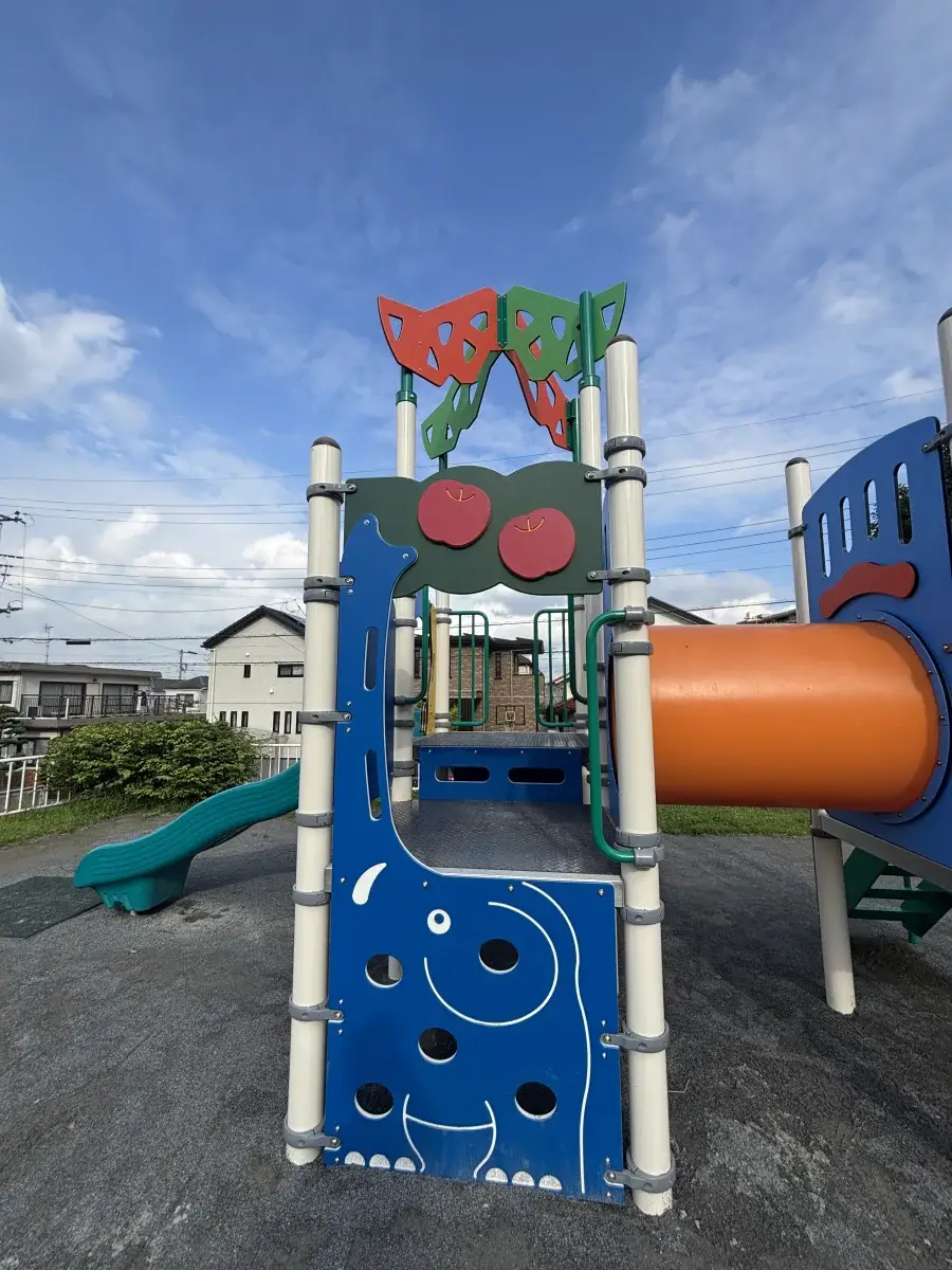 台田法花坊公園の複合遊具にあるぞうのパネル
