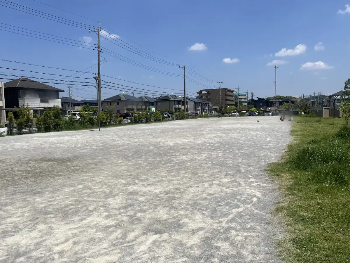 東松戸中央公園の土の広場