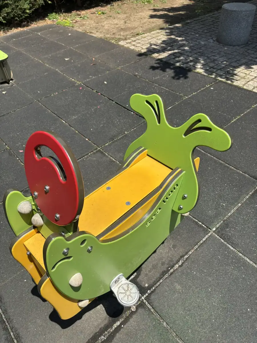 アシカのスプリング遊具
