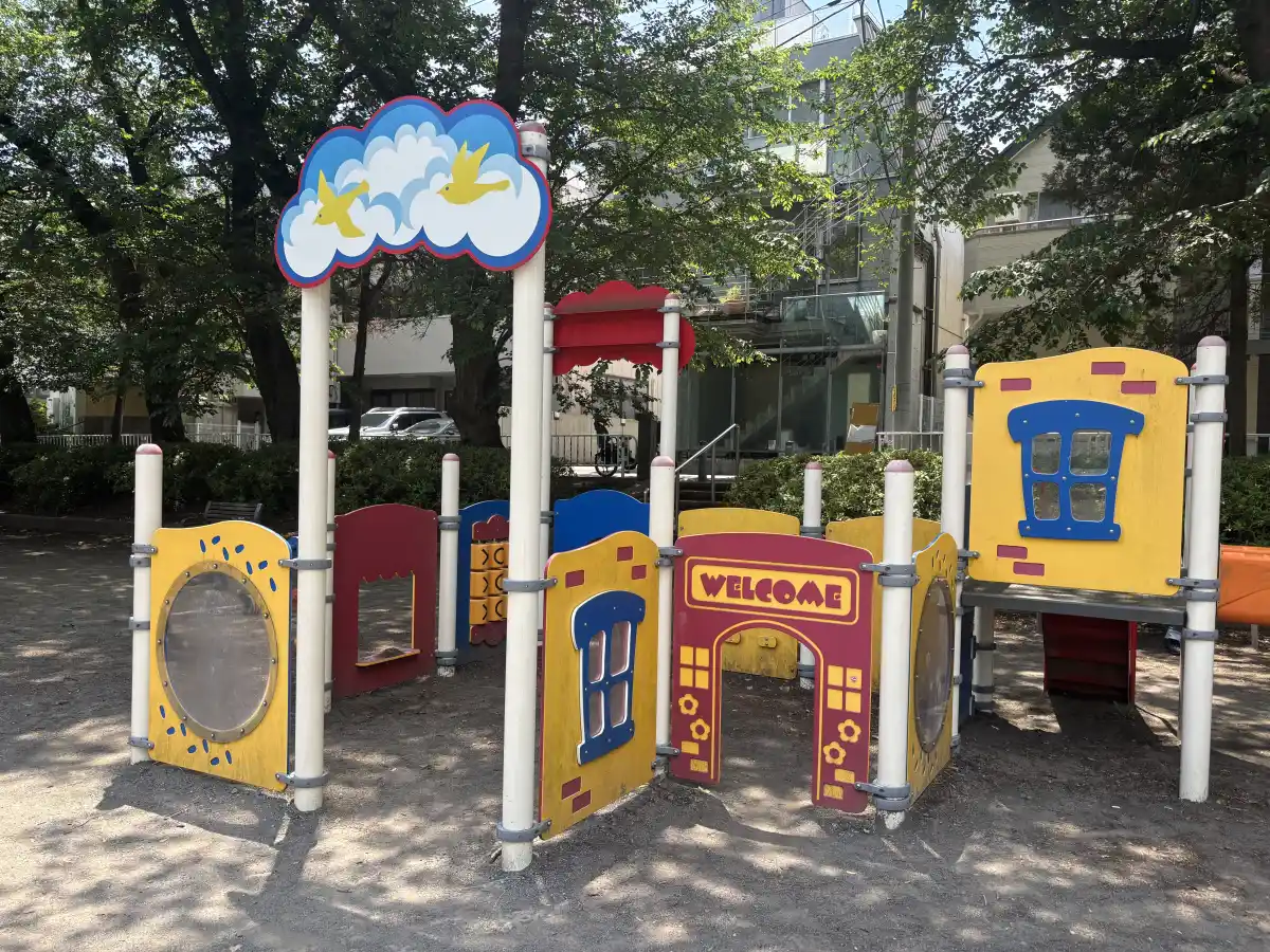 小さな子ども向け複合遊具