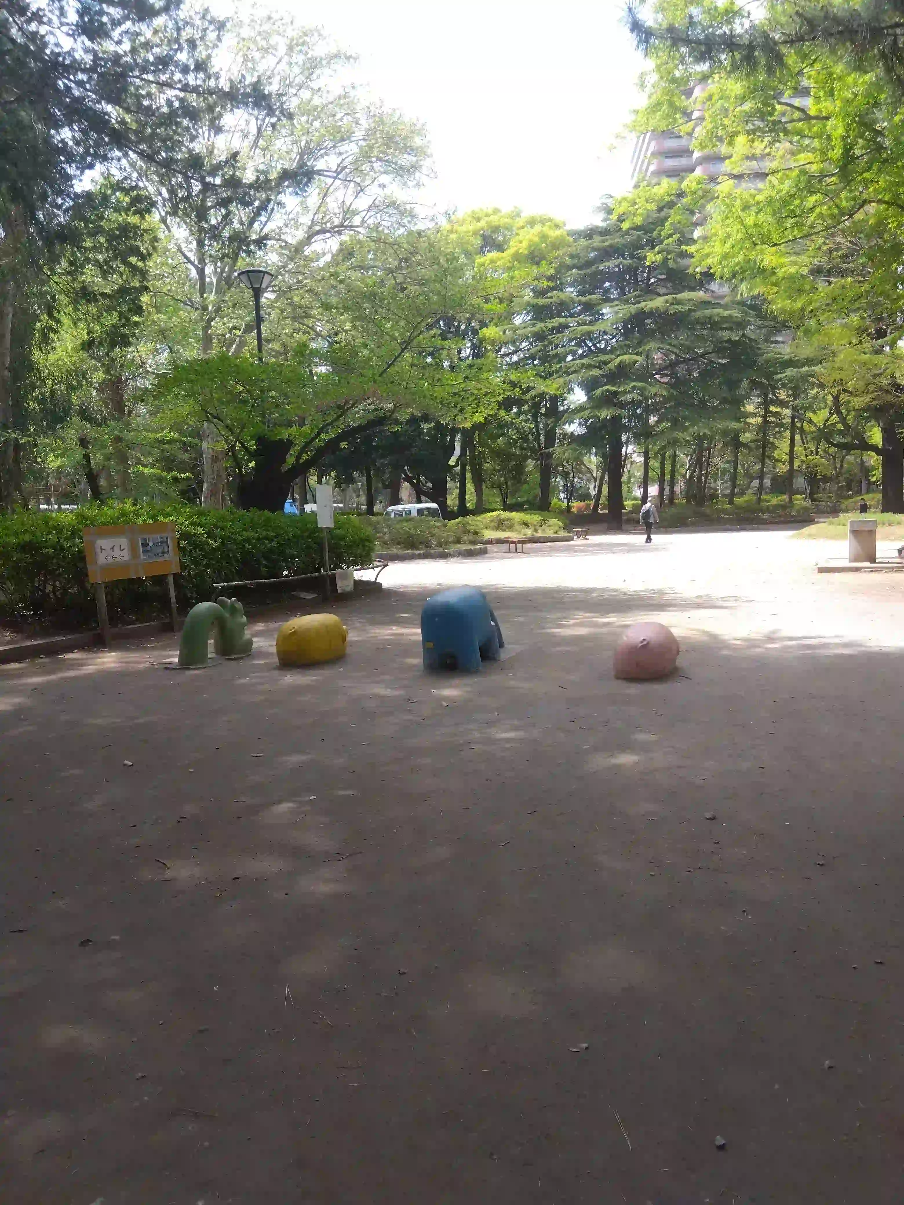 遊具のある広場
