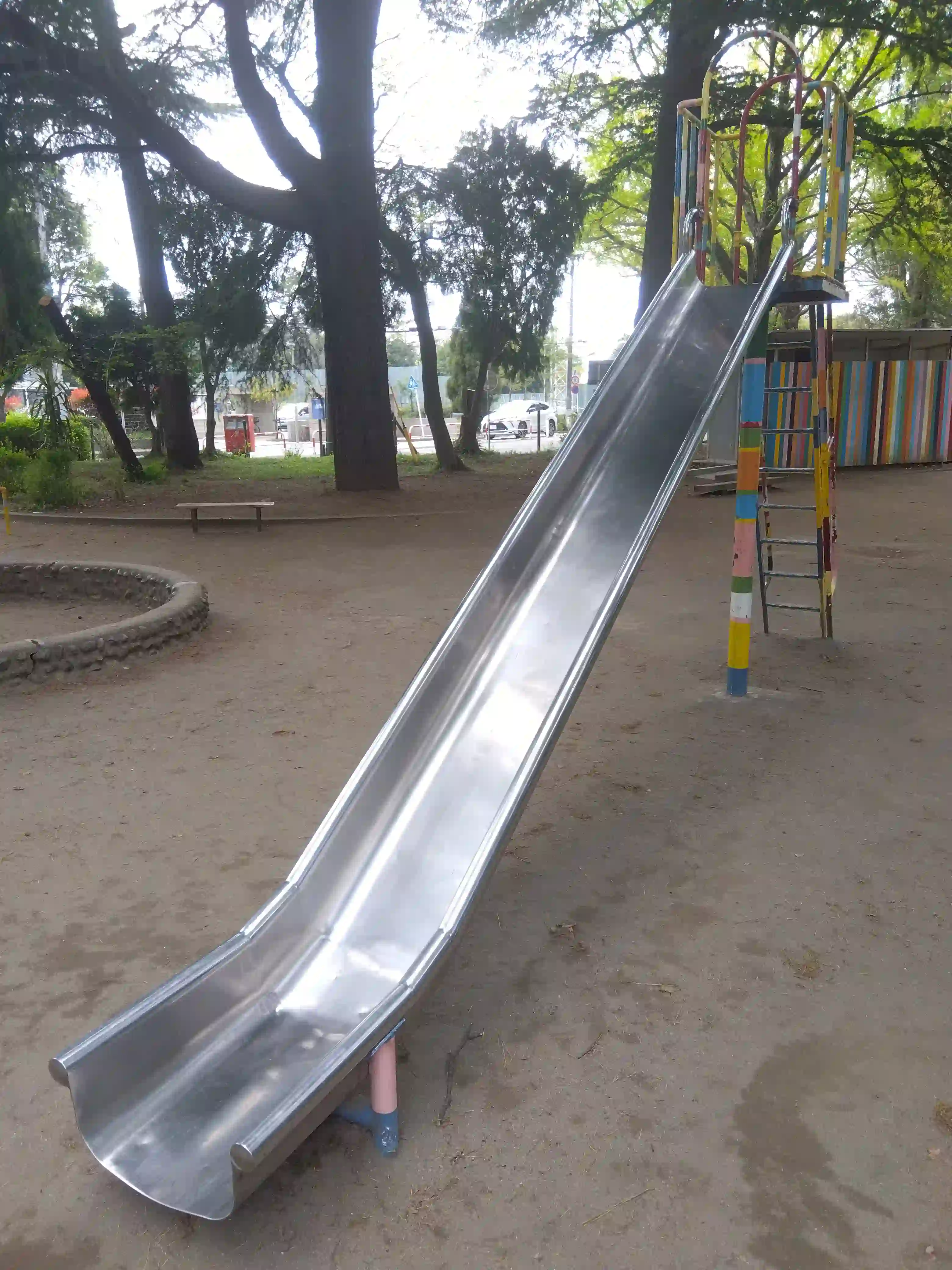 松戸中央公園の滑り台