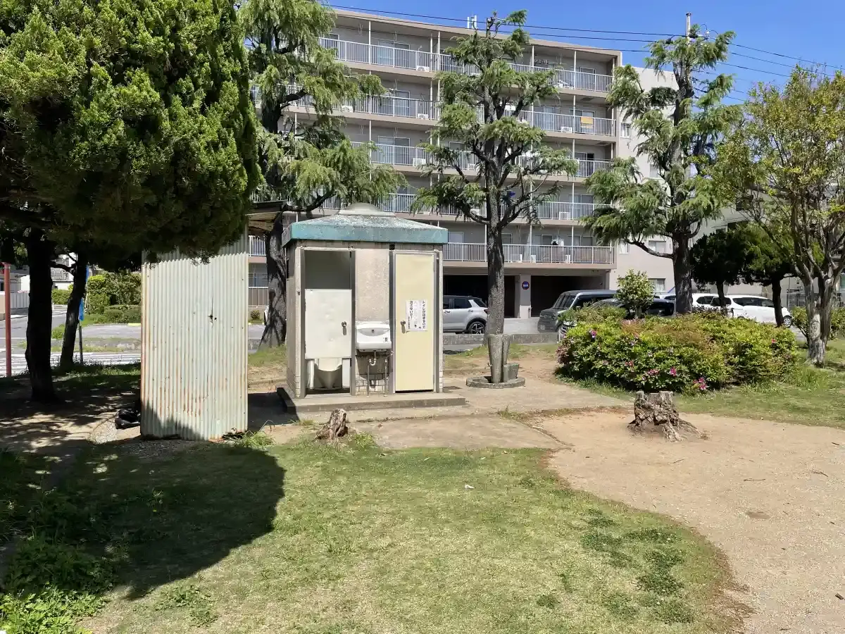 広田公園のトイレと水道