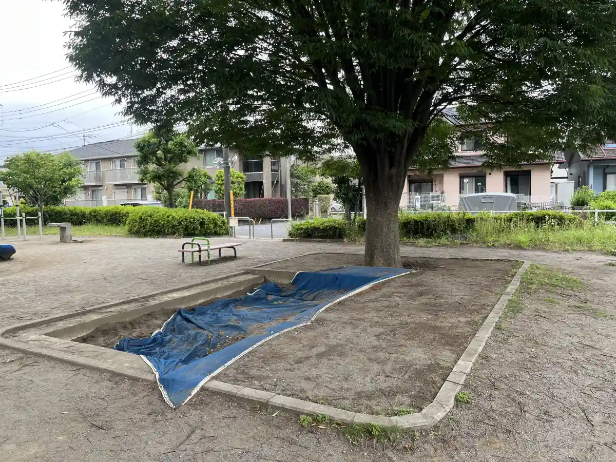 キラリ公園の砂場