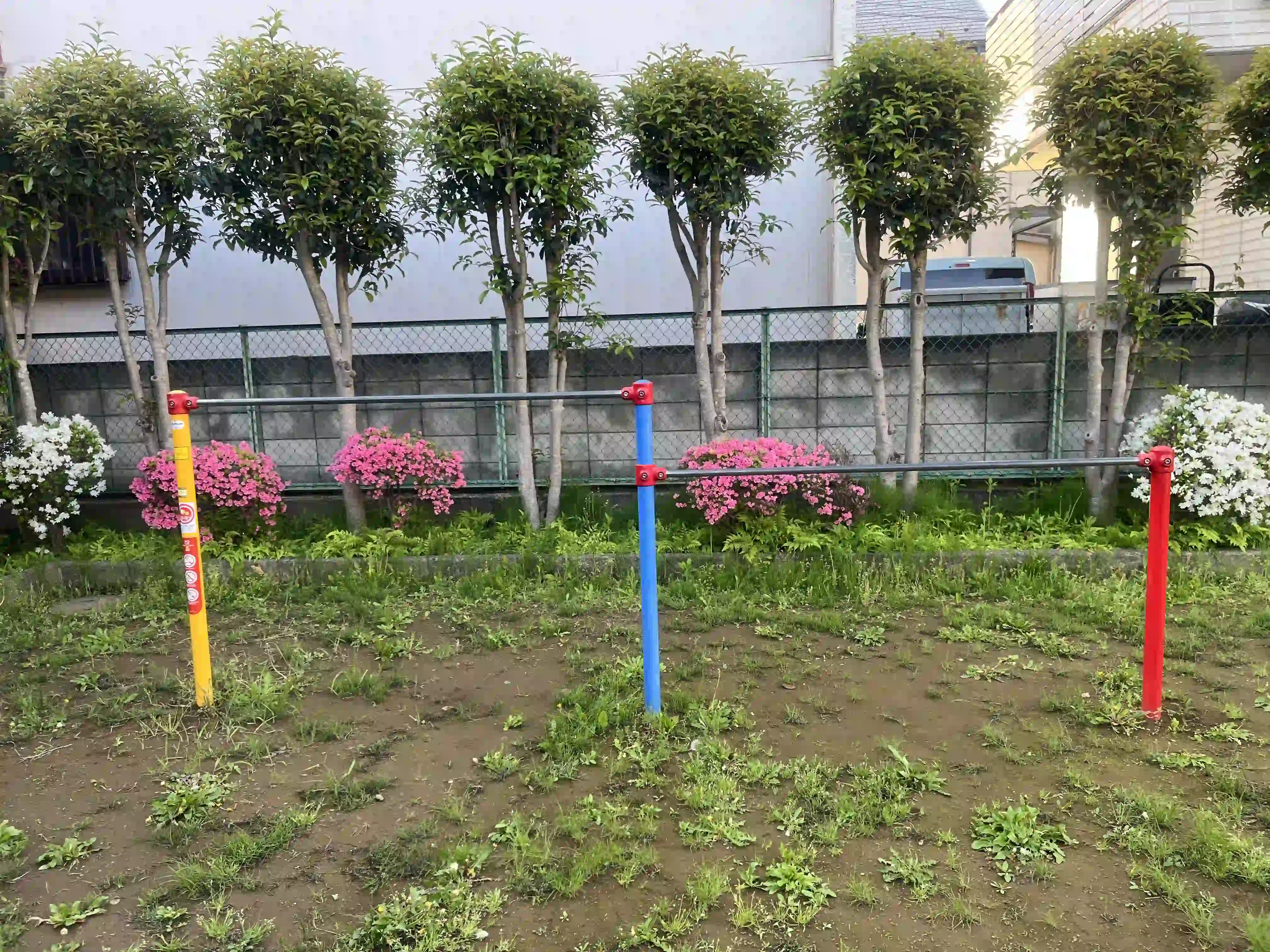 中ノ窪公園の鉄棒