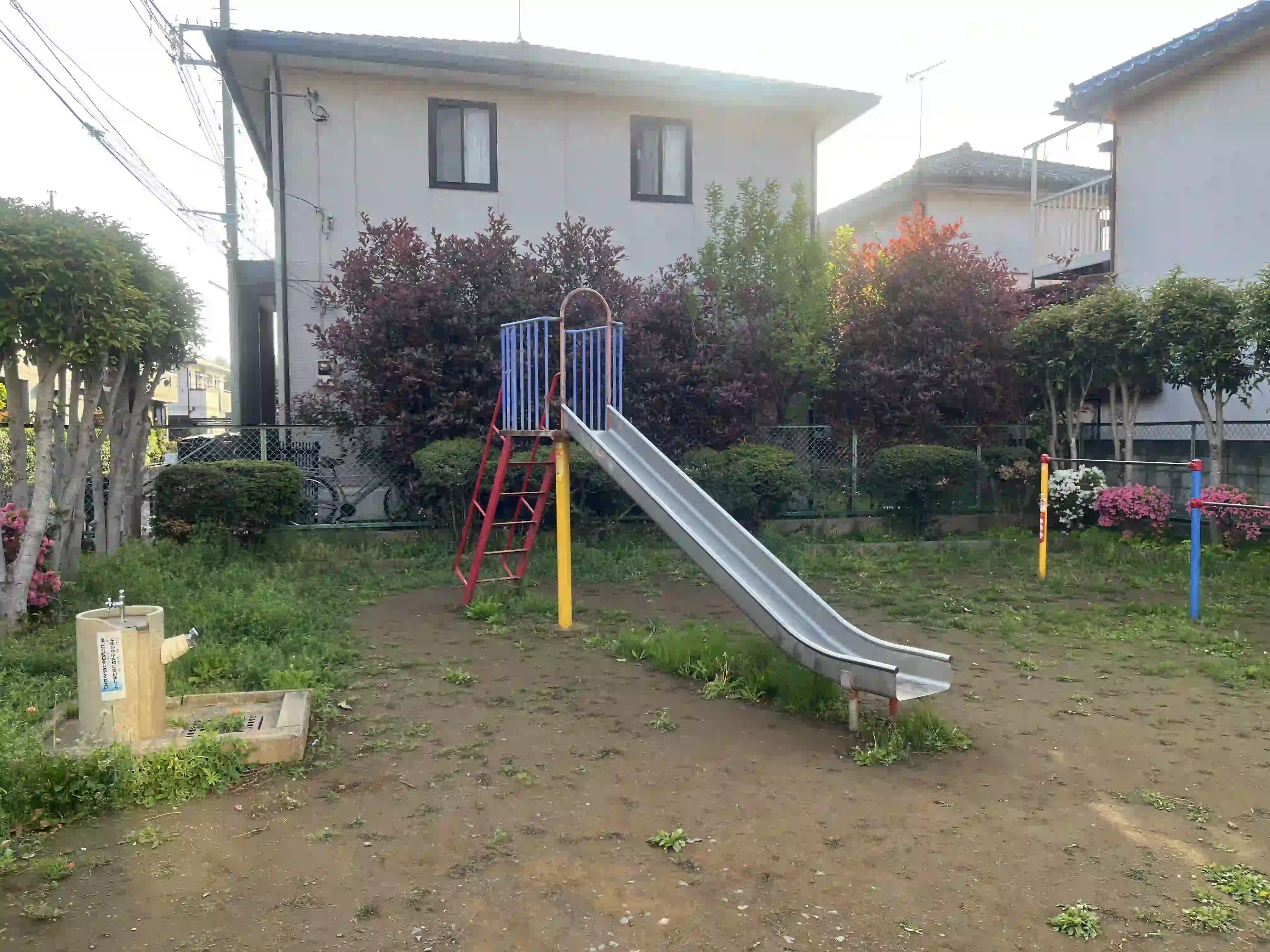 中ノ窪公園の滑り台
