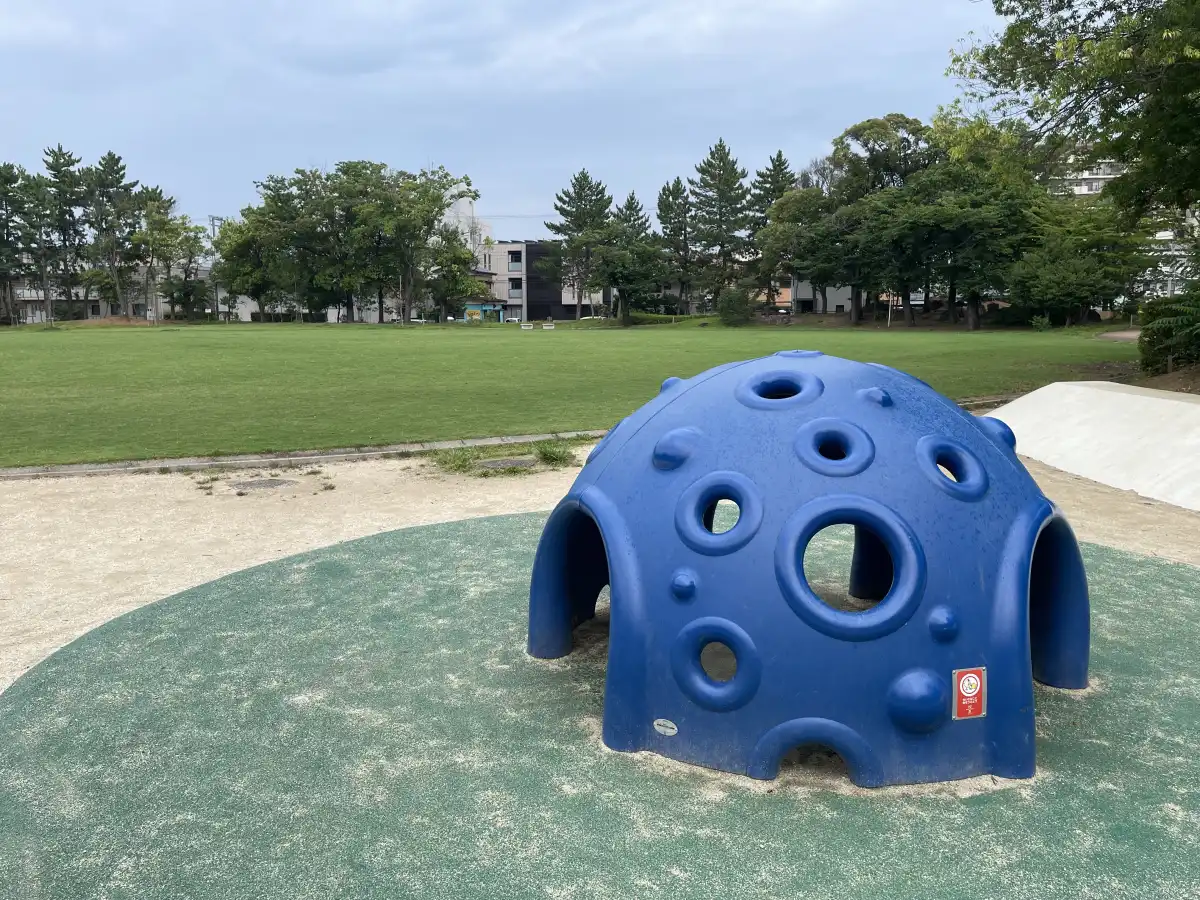 ドーム遊具