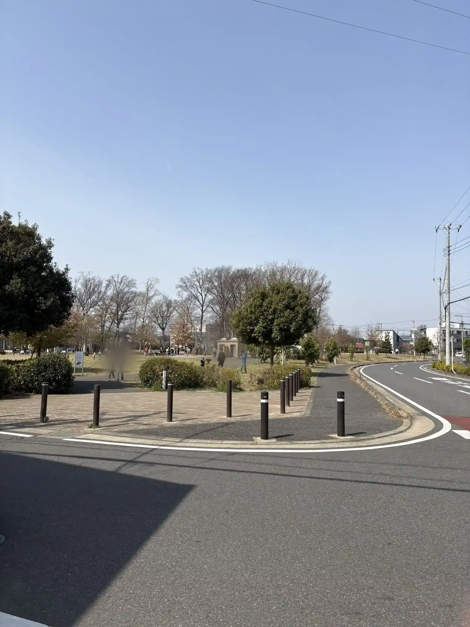 柏の葉駅方面側の入口