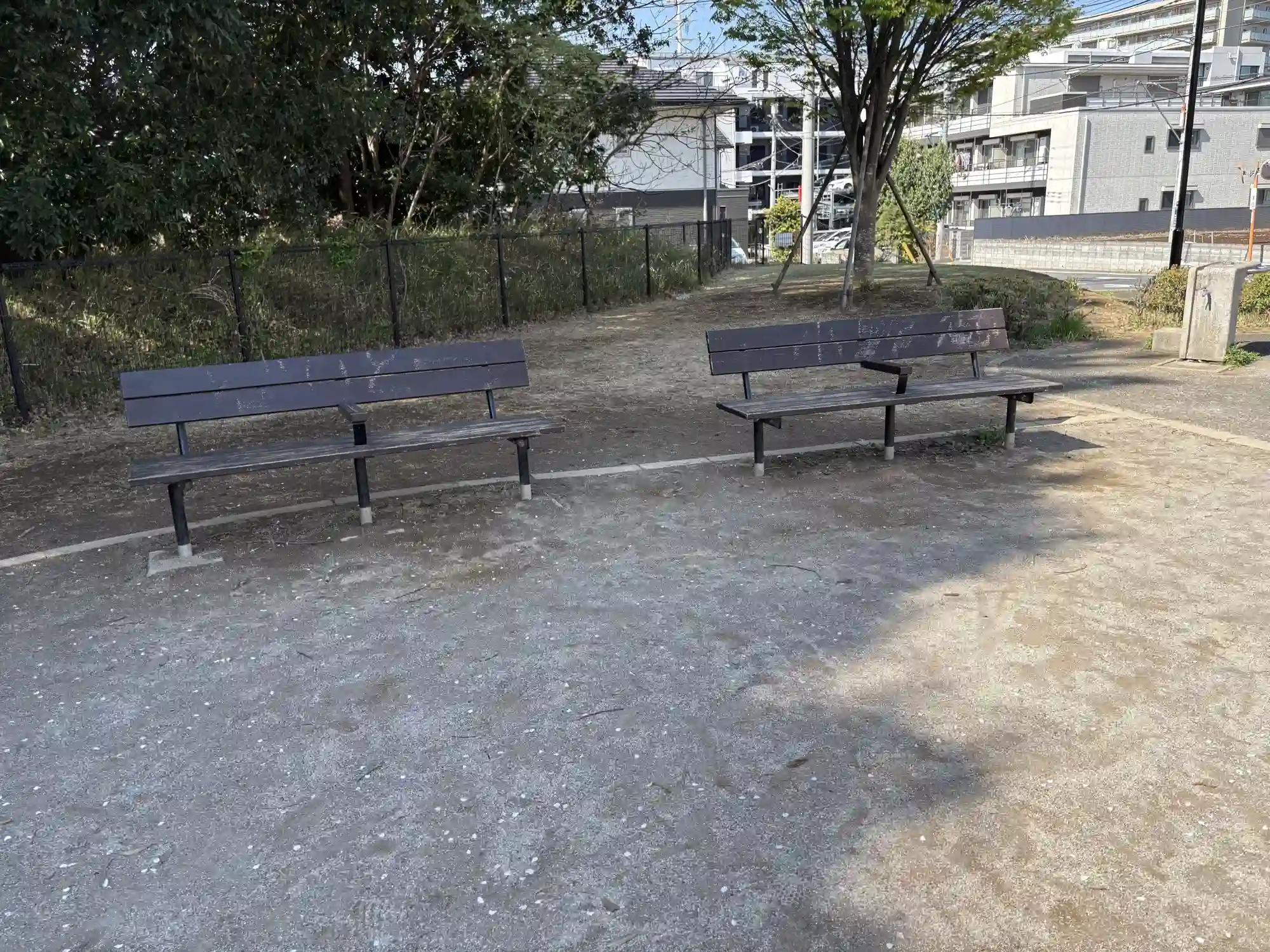 ベンチ