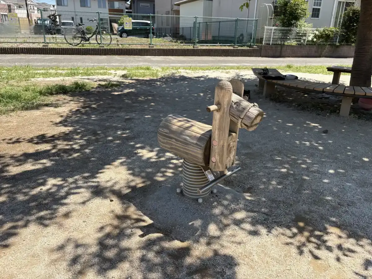 馬のスプリング遊具